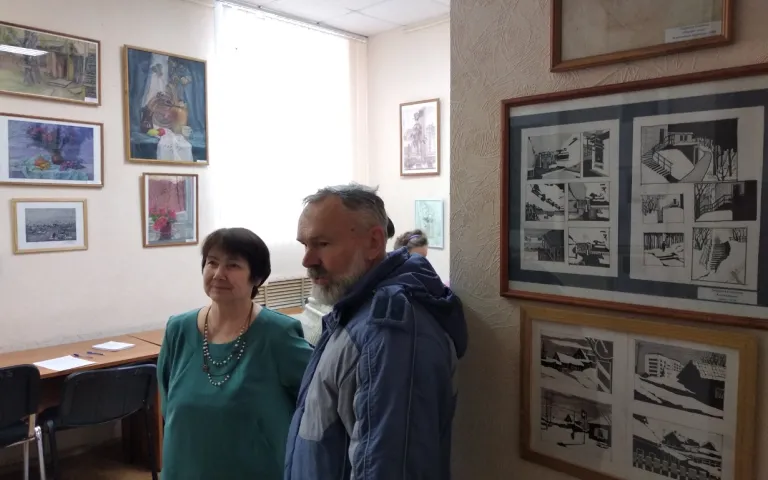В РЦОО Советского района проходят выставки картин