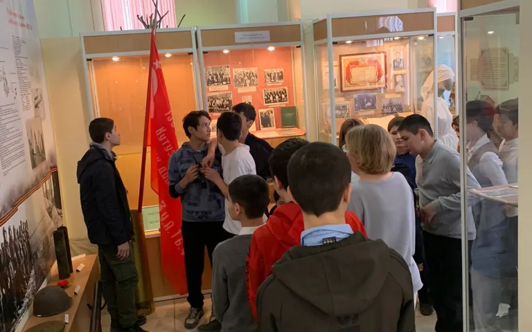 Свой чужой равный 8