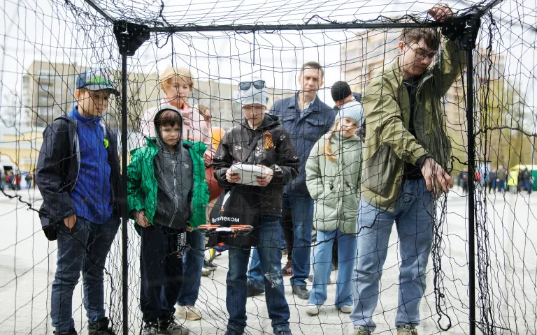 День радио. Демонстрация дронов